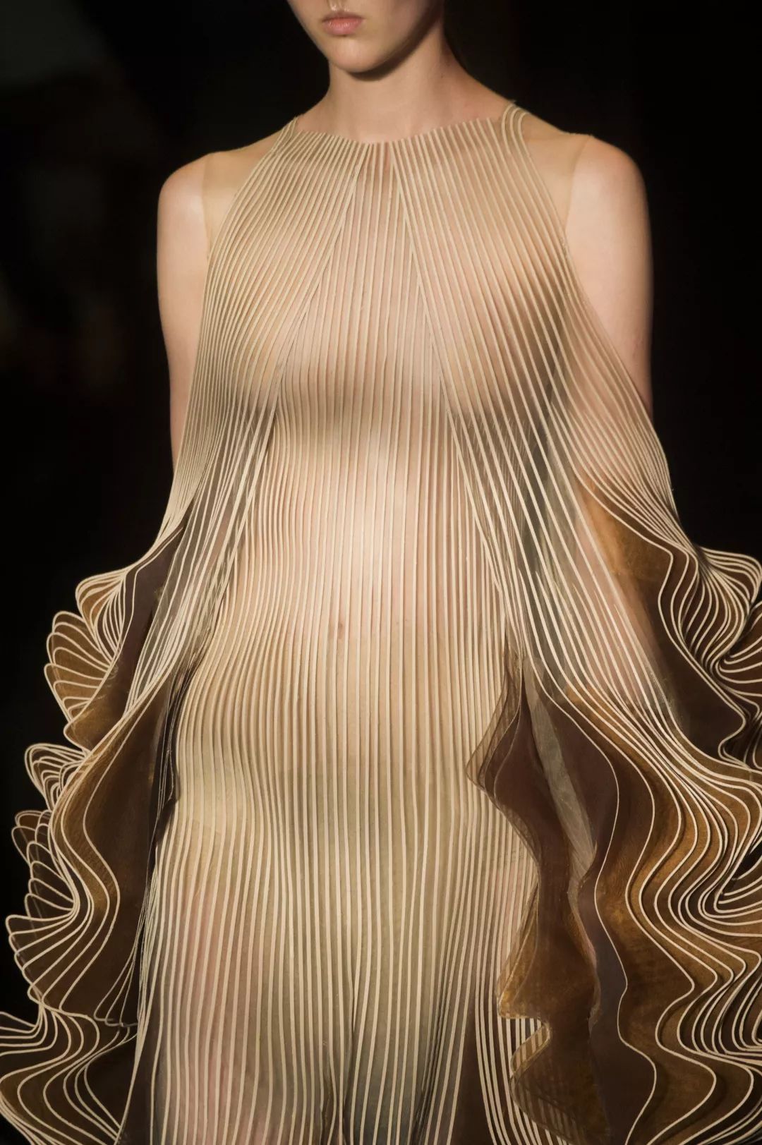 褶皱设计越来越火从宫廷走进日常生活