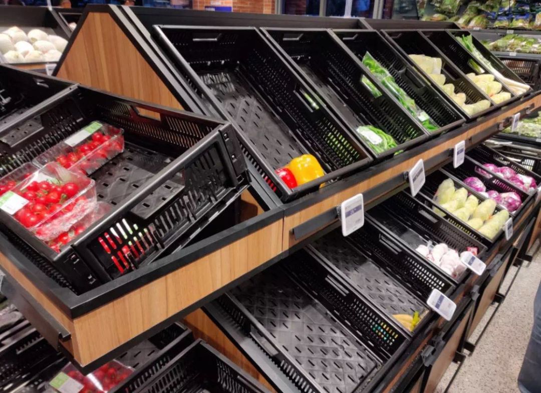 全球最大"廉价超市"首到中国狂涨价,大妈疯抢过后,看到原价:哭了!