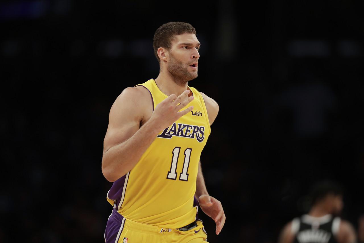 疯狂!湖人再次传出两大喜讯,杜兰特不会被欧文招募,科比又乐了