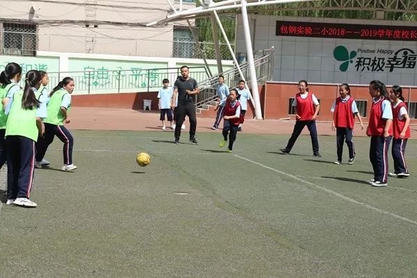 激情賽場綠茵草坪點亮足球夢記包鋼實驗二小2019年校長杯校園足球聯賽