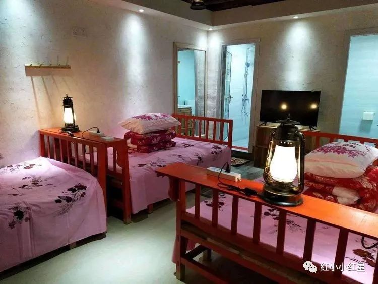两支红色队伍到全国红军小学建设工程爱国主义教育基地大理州宾川县
