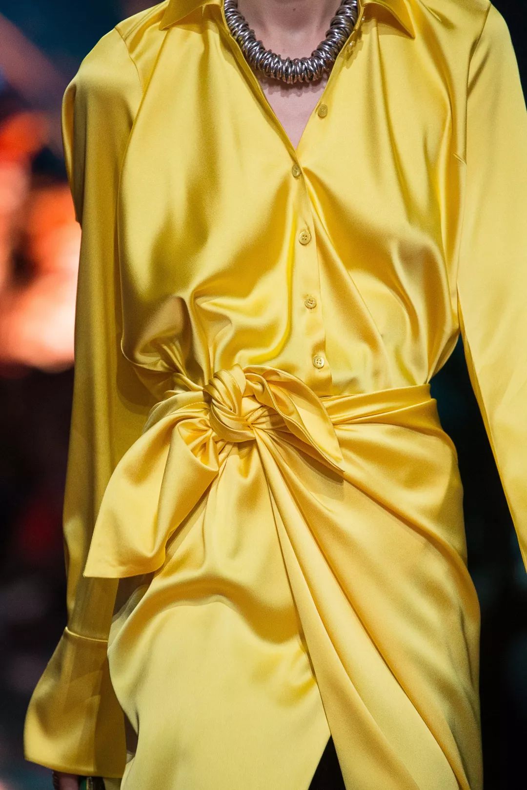 褶皱设计越来越火,从宫廷走进日常生活