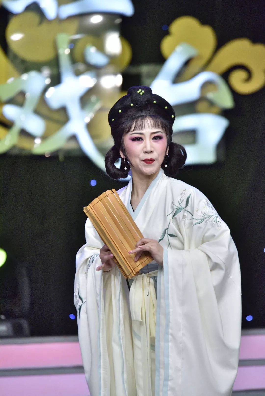 杨文蔚老师来静安青越讲课合影2017年11月个人专辑与邹红老师录制对唱