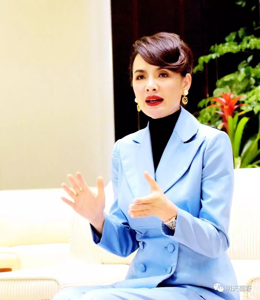 台商最美会长勤彭蓁期盼两岸早日和平统一台商在云南有更好发展