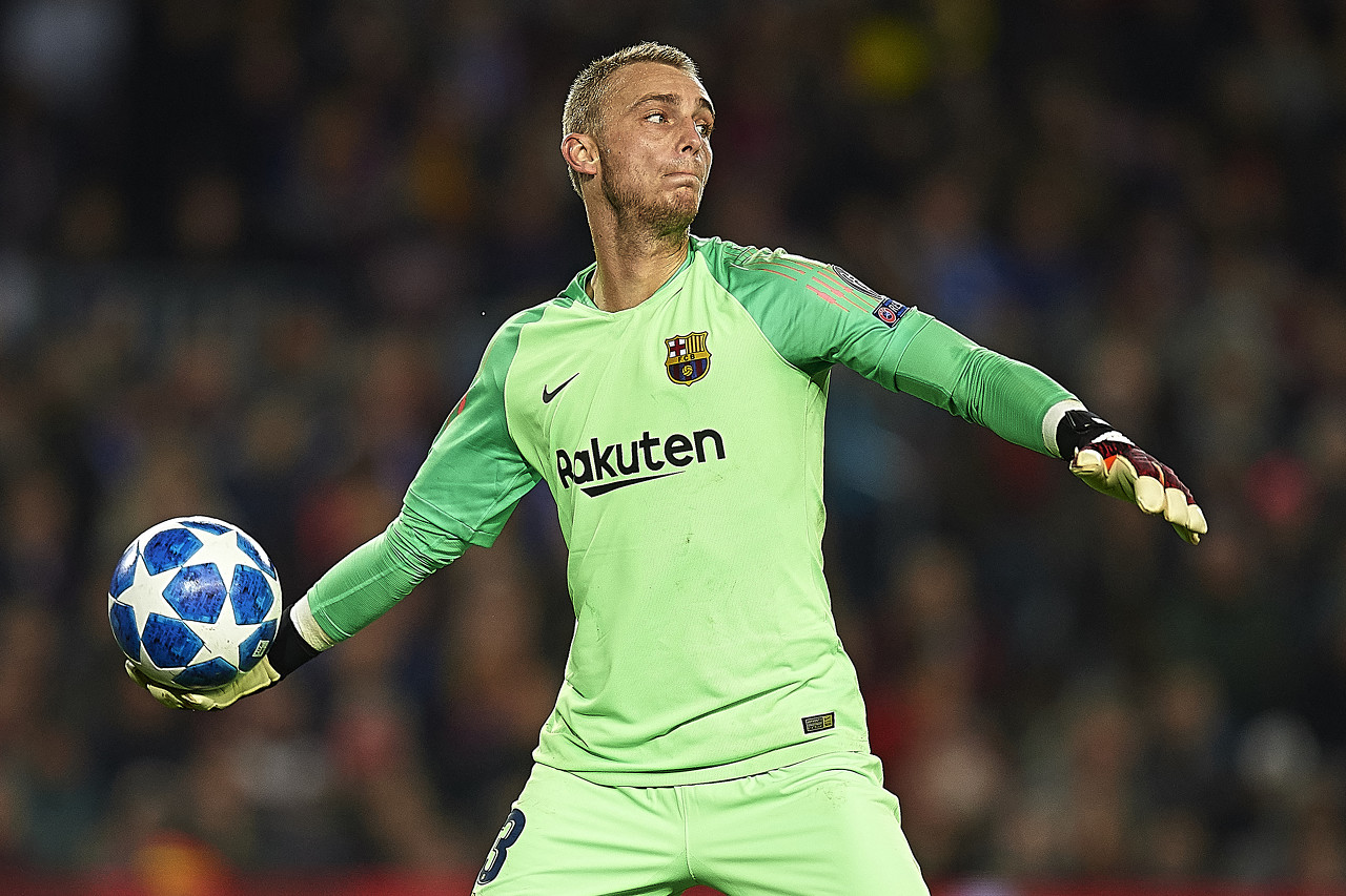 世体巴萨认为西莱森能卖上好价钱因此暂缓交换内托