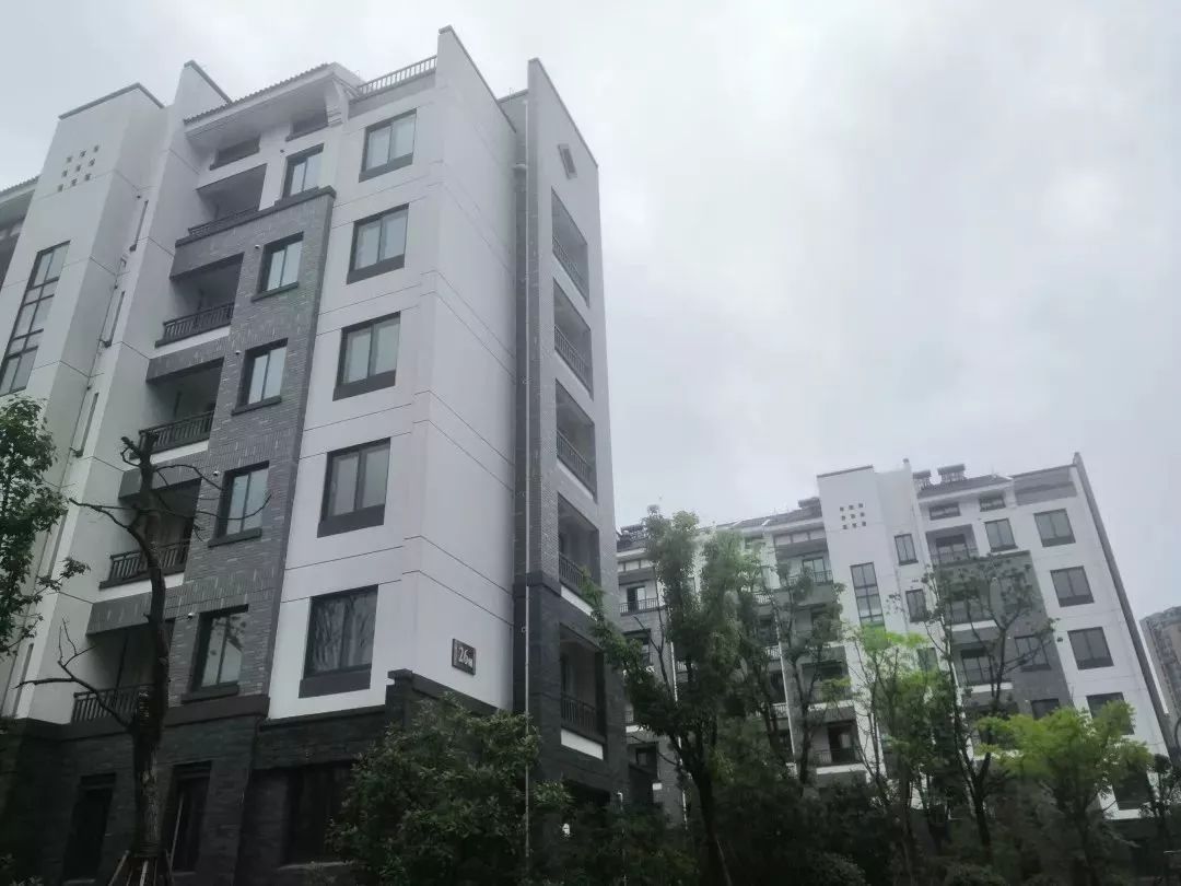 共建造安置房317套小区自2015年12月开始建设招商西路以北规划莲花路