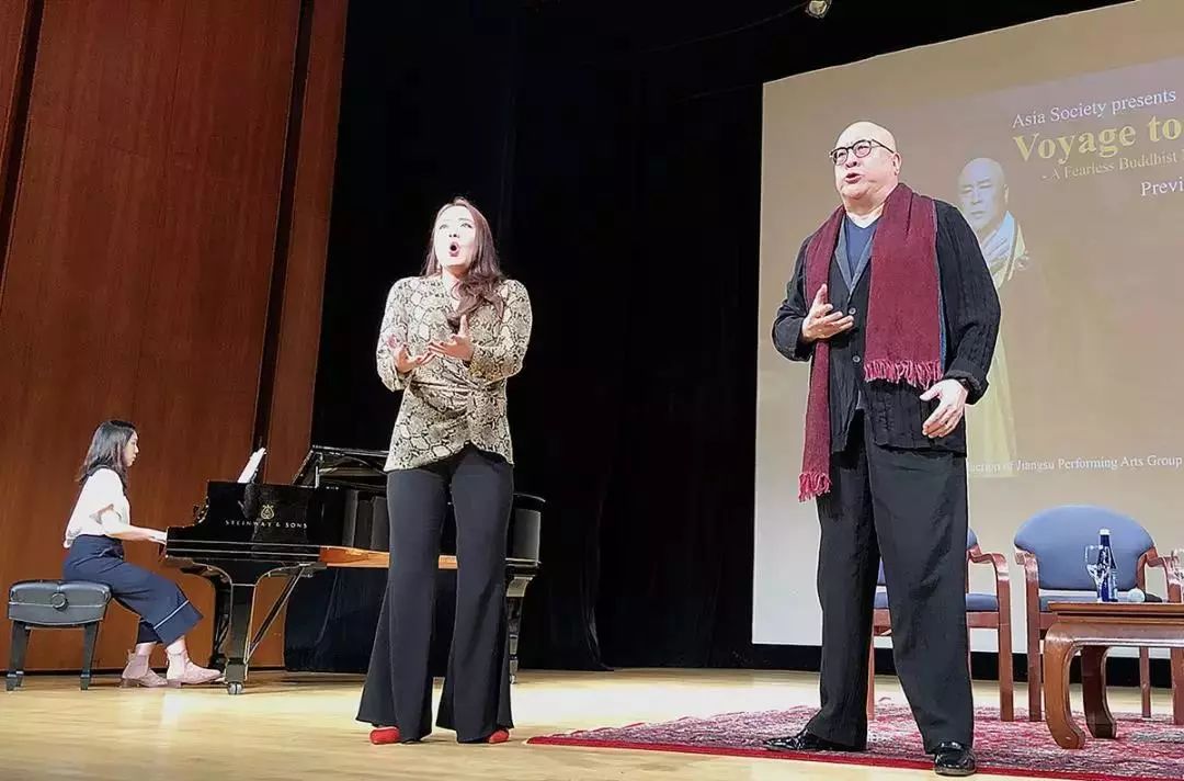 6月14日晚,先期到达纽约的主演田浩江,作曲家唐建平教授,导演邢时苗