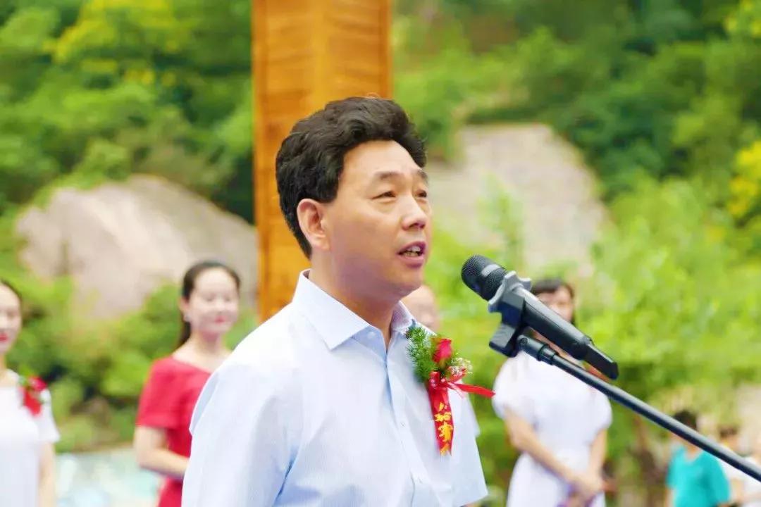 创始人,安徽省瑜伽协会会长石鉴月,中国国际瑜伽协会副秘书长张薇薇