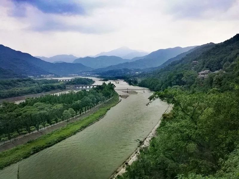 看完不淡定了四川及隔壁子这些景区放大招夏日旺季门