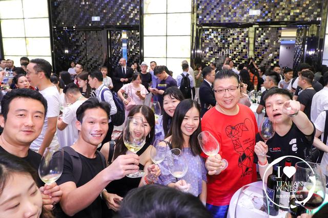 "i love italian wines我爱意大利葡萄酒社交酒会"闪耀羊城 完美收官