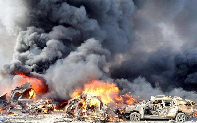 都说白磷弹惨无人道威力恐怖为何战场士兵却最怕凝固汽油弹