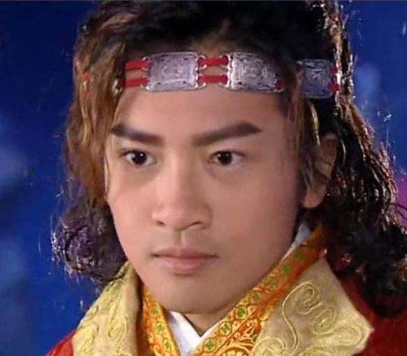 苏有朋重回紫禁城,与奴才"小桌子"同框引回忆杀,五阿哥瘦了!