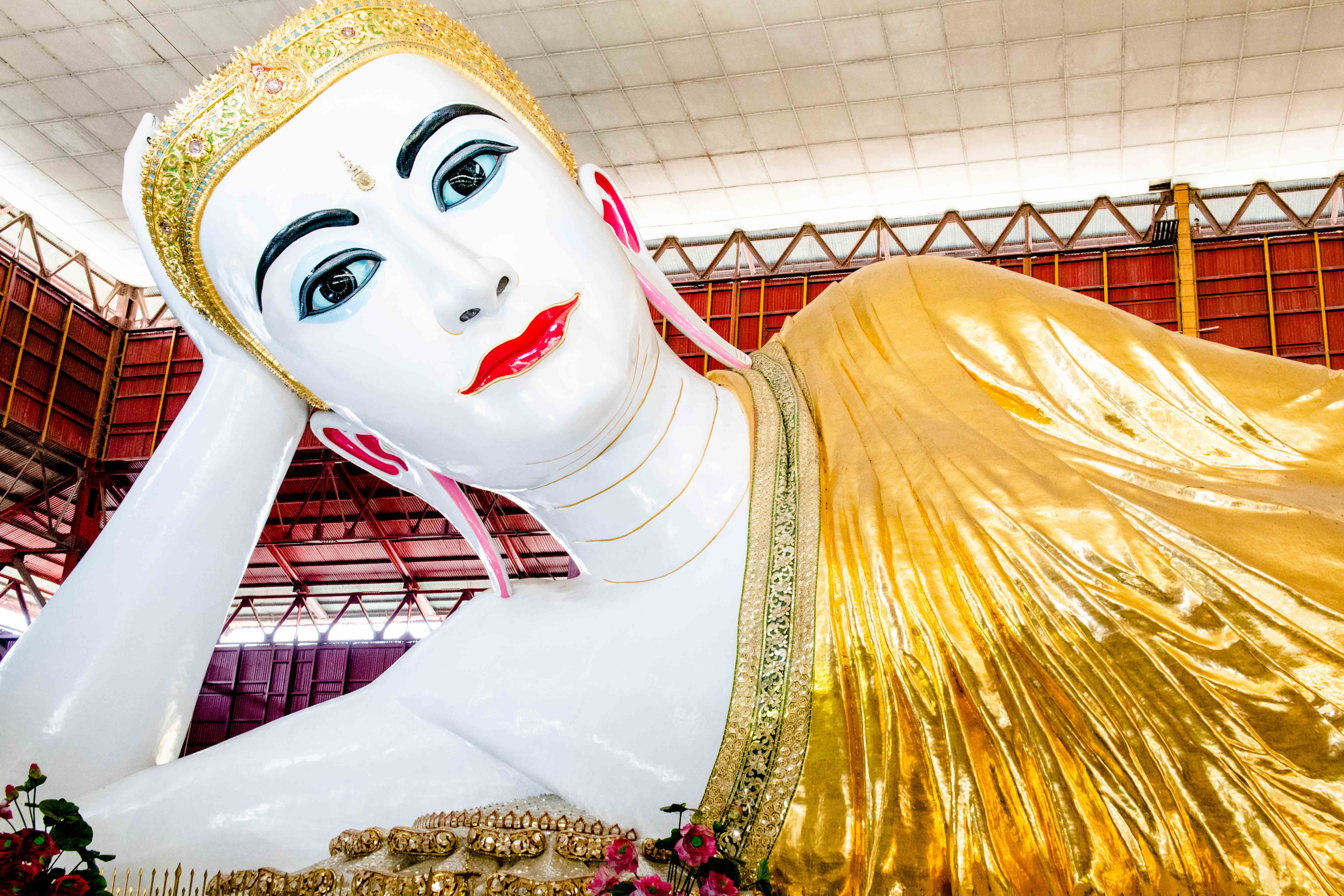 全球最壮观的"卧佛"景区,佛的脚底藏了无数秘密,你想去看吗?