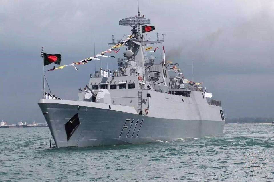 此次为孟加拉国海军建造的318b型巡逻舰,排水量虽仅有200吨,但搭载37