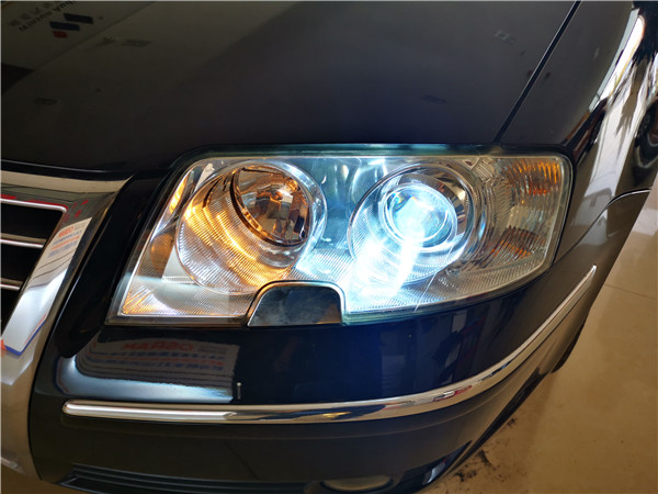 太原大灯改装帕萨特领驭车灯改装海拉五氙气大灯