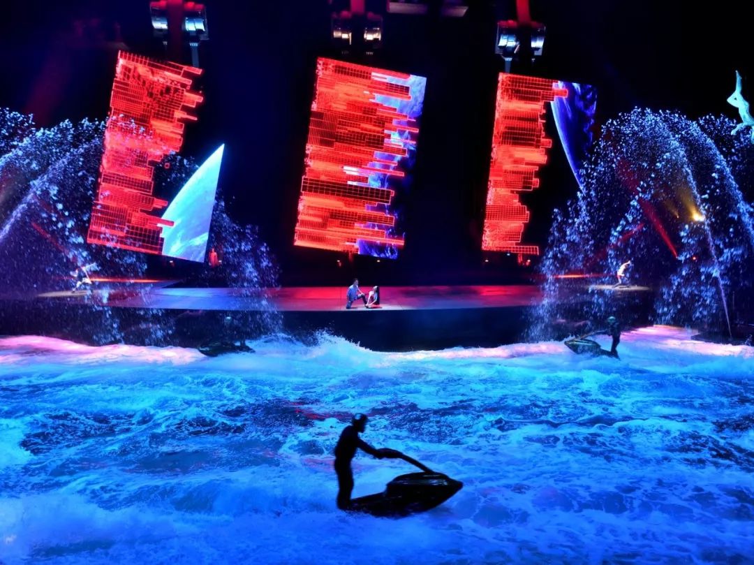 毕业季专场 汉秀为你照亮前行梦想_表演