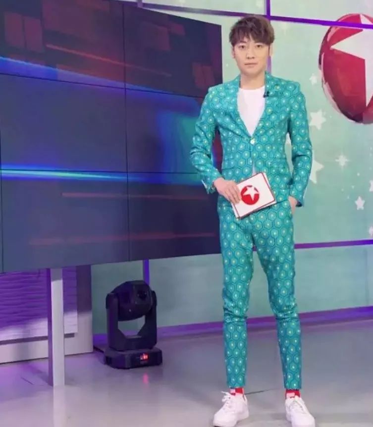 这两位80后有话说陈立青,伏玟晓沪上两位知名主持那婚姻的秘笈到底是