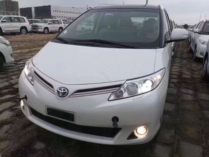 厦门保税区平行进口19款丰田普瑞维亚previa24商务配置