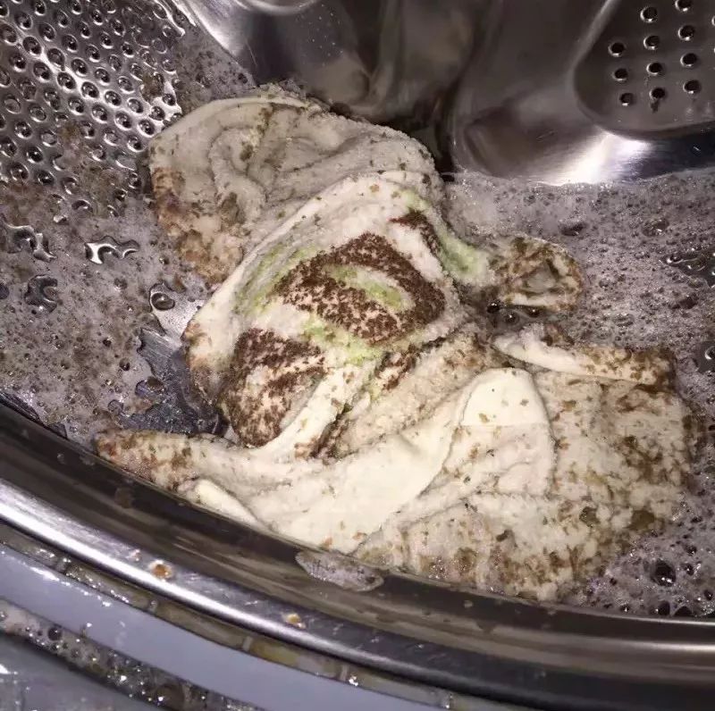 为什么它能把洗衣机污垢清洗干净呢?