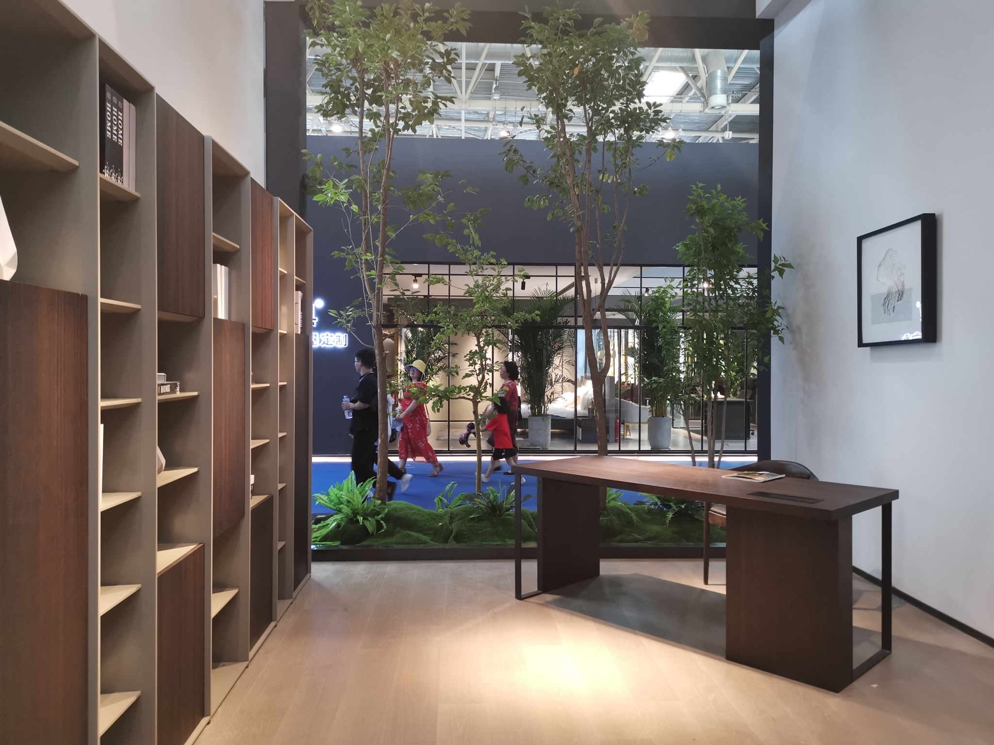 那·国际家居siloni优雅绽放 意式极简引领京国际家居展