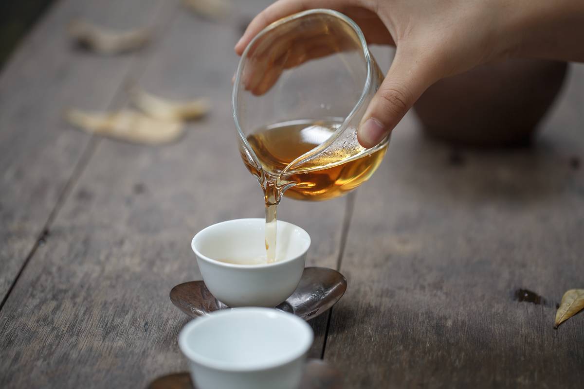 史上最全从普洱茶新生茶茶汤里辨析茶叶品质