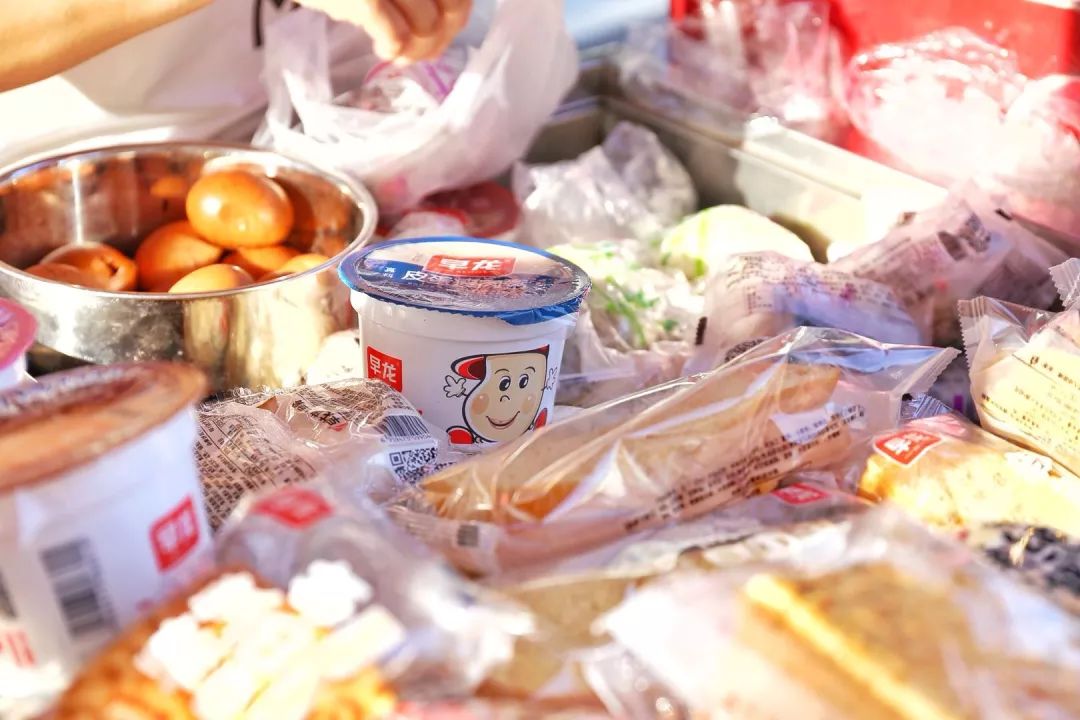 21年,每天温暖30万人,街头凌晨5点的坚守,厦门人欠早龙一声"谢谢"!