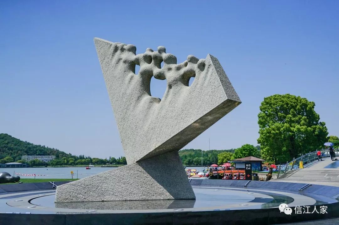 上海月湖雕塑公园地址图片
