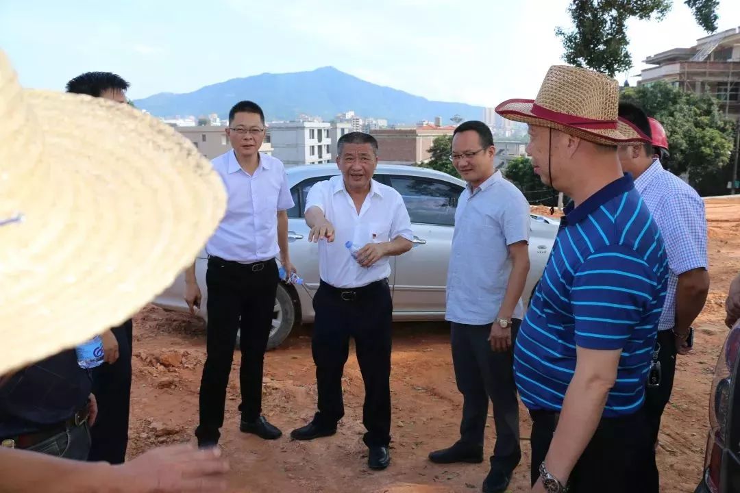 新闻南安市委常委政法委书记张瑞平带队到仑苍调研茂盛路仑苍段建设