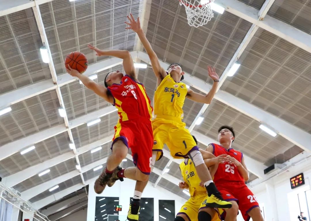 广州市市长杯越洋国际惊险晋级淘汰赛新阳教育错失赛季首胜