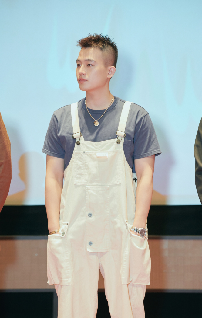 欧豪亮相黑蚂蚁年度发布会铤而走险挑战出演亡命之徒