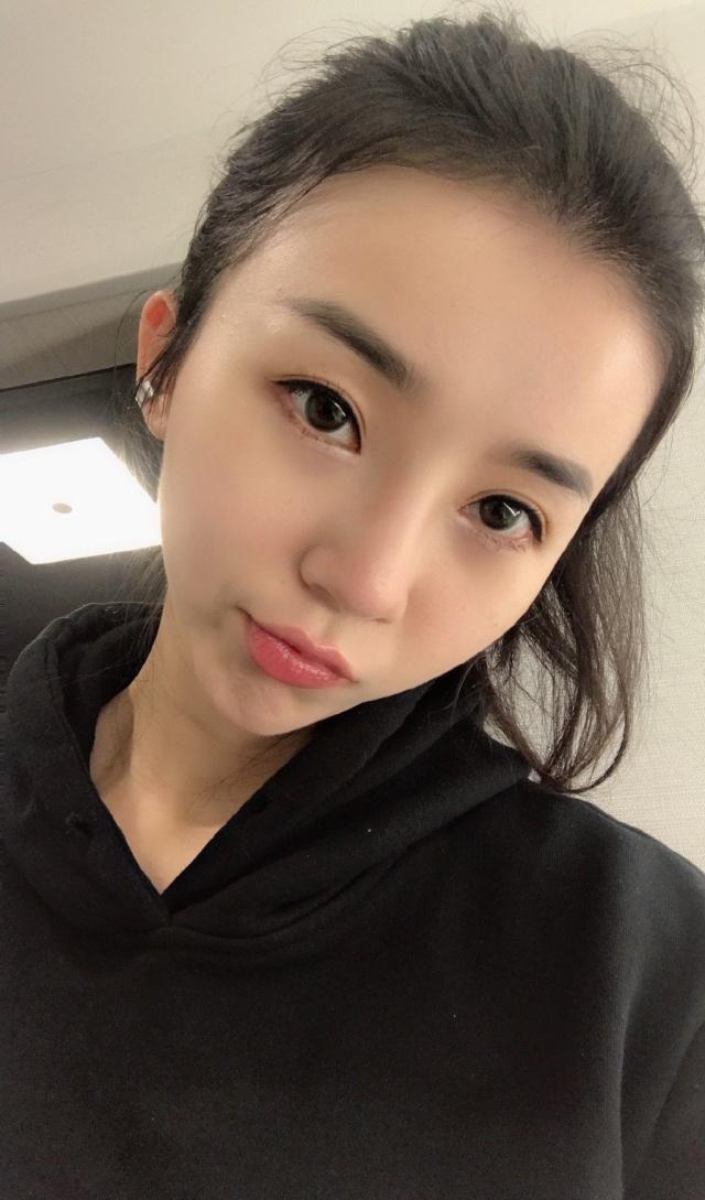 nba最美的女主播泳装照楚楚动人25岁貌美如花渴望爱情