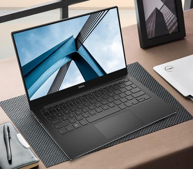 67戴尔的中高端产品xps,有着更轻的重量和更长的续航.