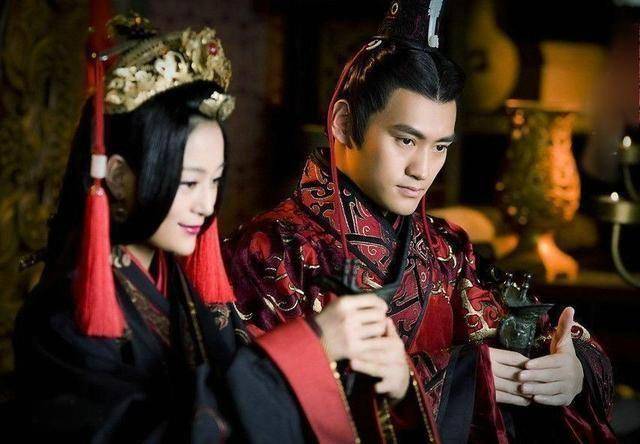 原创他的儿子是三国名将他是凉州刺史他的官位是用葡萄酒换来的