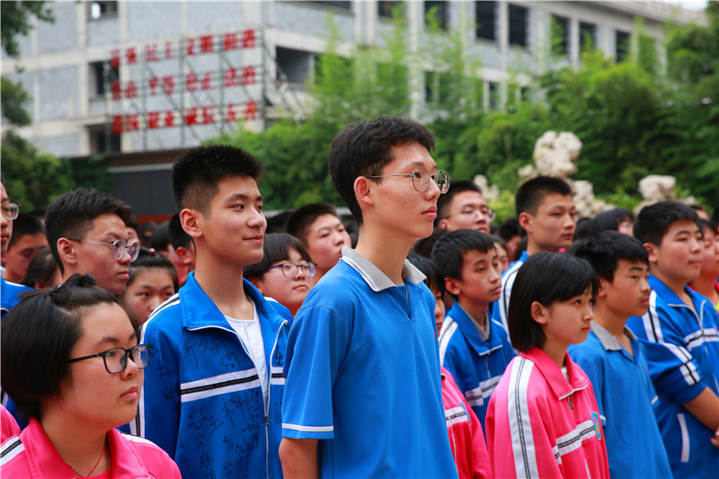 【梅园动态】安阳市第六十三中学举行2019届学生毕业典礼照片汇集