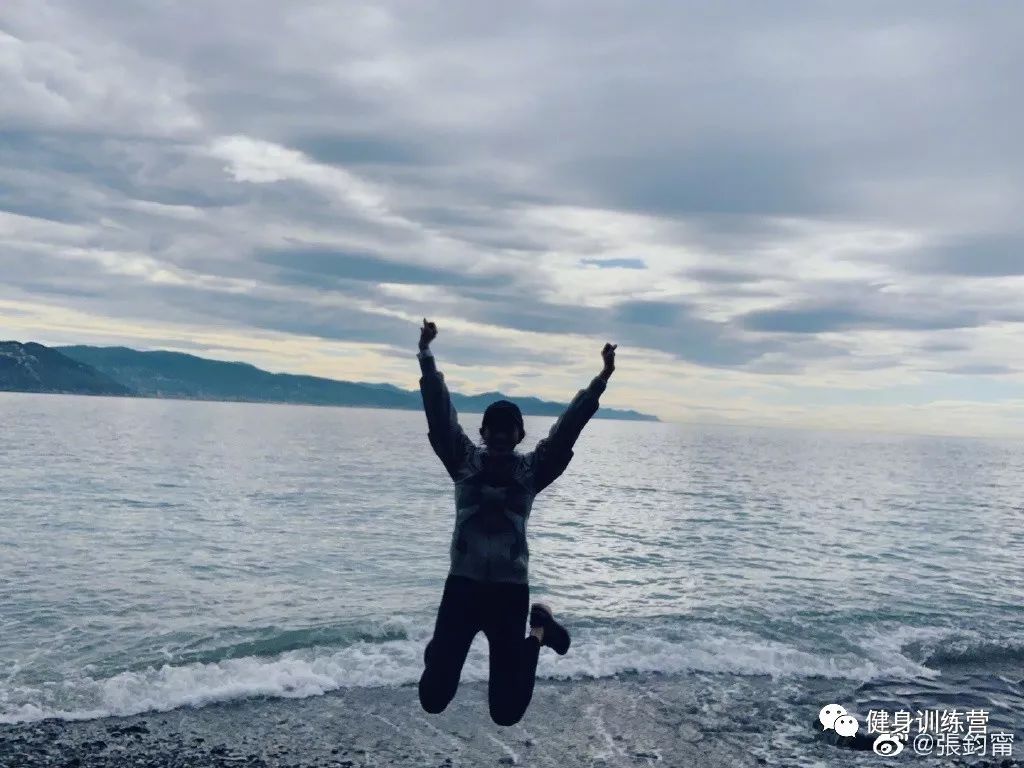 撩到彭于晏的女神纯素颜曝光跑了13年38岁还能这么少女优秀