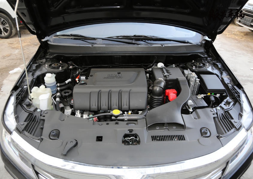 东南a5翼舞国六版车型正式上市售价为529789万元