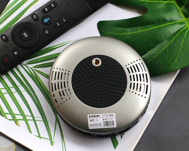 千元级微投带来超强表现蒂彤t6微型投影仪让你随身掌控