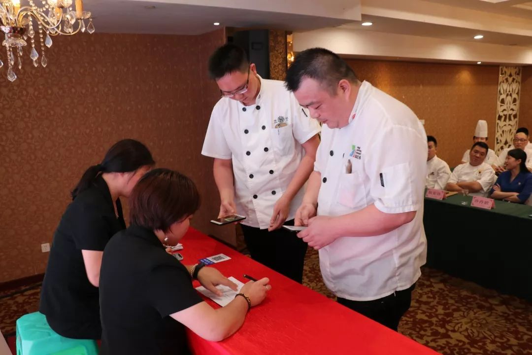 携手并进·共创未来 ‖ 顺记餐饮联合上海呈奇咨询战略合作启动仪式