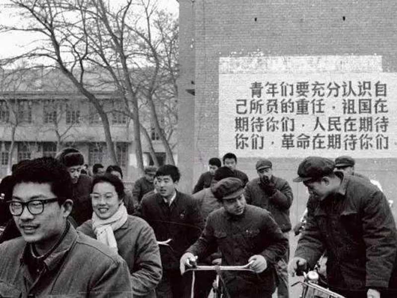 他是70年代浙江省高考状元10年后成博士后如今已成为亿万富豪