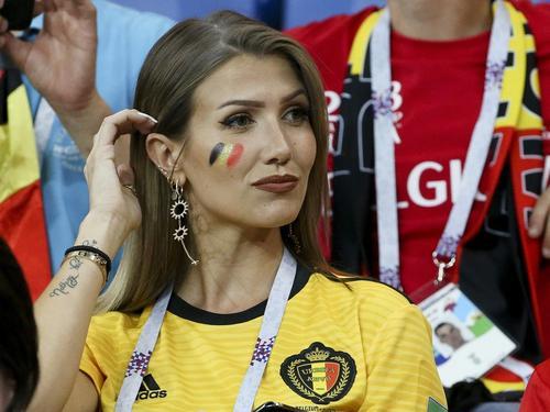 卡拉斯科妻子:我们的压力像40岁的人!球迷:赚钱比40岁的人多!