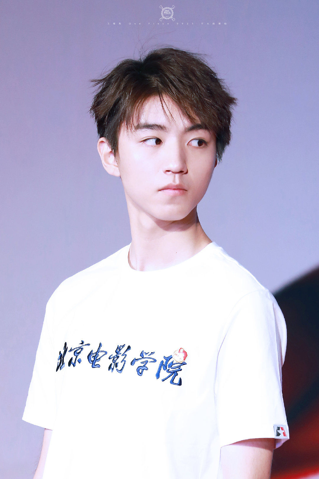 初恋脸爱豆校服大赛来看王俊凯青春澎湃的模样