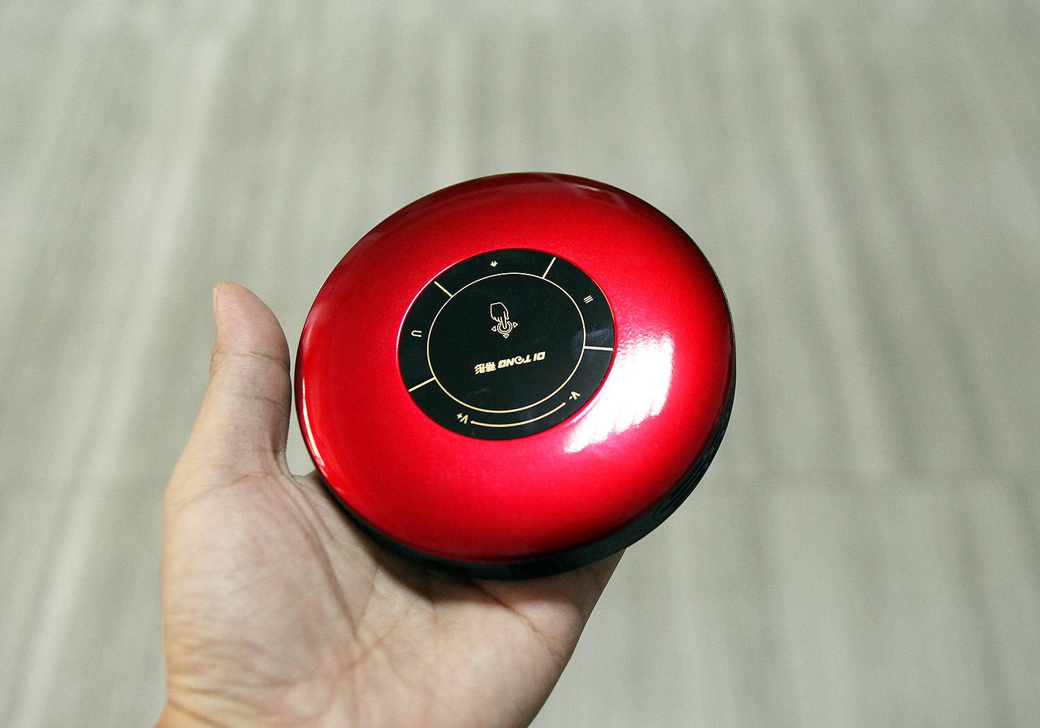 原创家里没地方这个可以放进口袋的蒂彤投影仪值得买