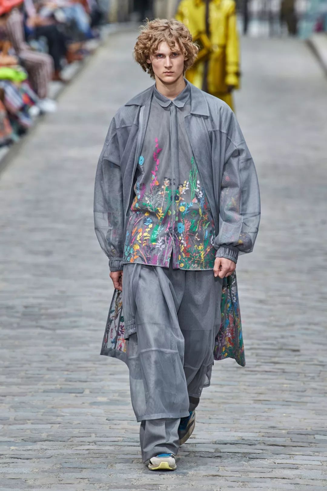 路易威登louisvuitton2020春夏男装芳华满园重归美好