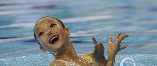 这花样游泳姑娘颜值不算高,可身材特别好?_盛姝雯