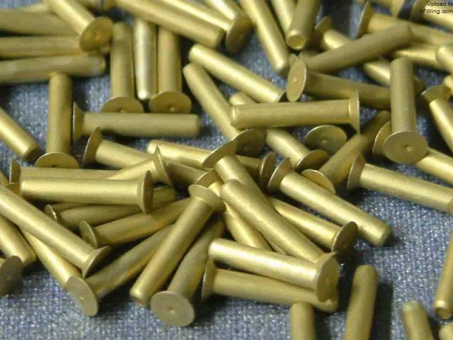 飞机上的那些细胞功不可没的小铆钉