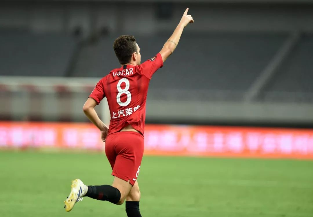 势不可挡上港主场30大胜北京人和继续跻身争冠集团