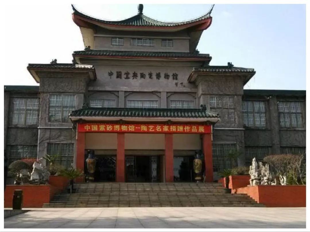 去吴冠中艺术馆办画展