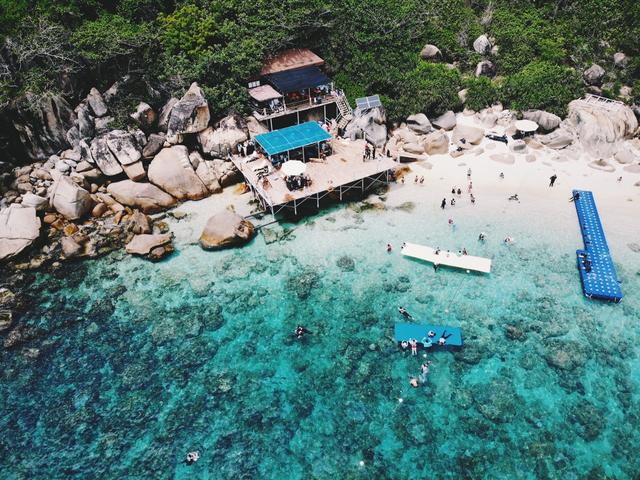 太阳湾依依不舍离开百福岛回到太阳湾,这里的沙滩也很美对不对!