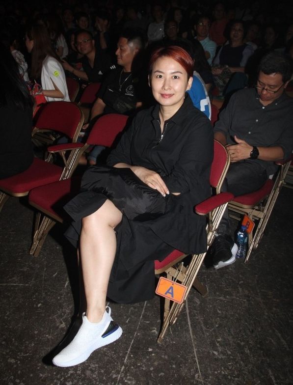 邓萃雯右起:张卫健,谢霆锋刘浩龙,徐濠萦