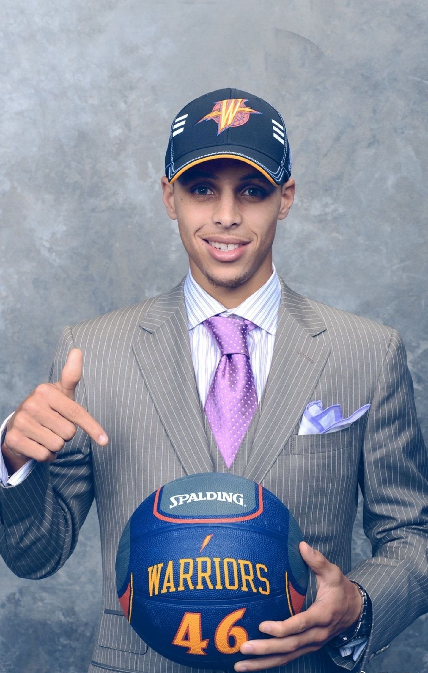 美媒晒众星新秀定妆照那时的库里嫩出水了